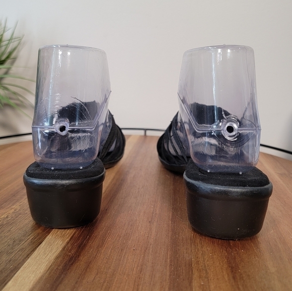 Impo Gracious Black Strappy stretch slip on sandals Size 7 - Picture 11 of 16